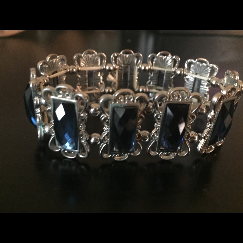 Blue square crystal bracelet